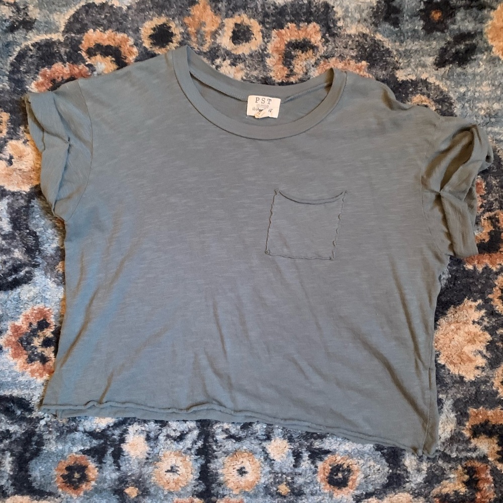 nordstrom rack boxy cropped tee in sage green